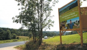 Des panneaux ont été disposés le long de la Voie Sacrée par la Chambre d’agriculture de la Meuse et ses partenaires.