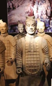 L’armée de terre de l’empereur Qin Shi Huangdi a veillé sur le visiteur de la 79ème édition de la Foire internationale de Metz parti à la découverte de la «Route de la Soie», thème générique et enivrant de l’édition 2014 de la manifestation messine. 