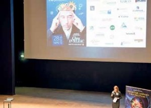 Anne-Sophie Peignelin (avocate au cabinet Fidal), la présidente du Centre des jeunes dirigeants d’entreprise (CJD) de Nancy jusqu’à l’automne, a ouvert le bal sur la scène du centre de congrès Prouvé de Nancy. En septembre, elle passera le relais, non pas par magie, à Marc Caissial de la société Zenitique spécialisée dans les prestations informatiques.