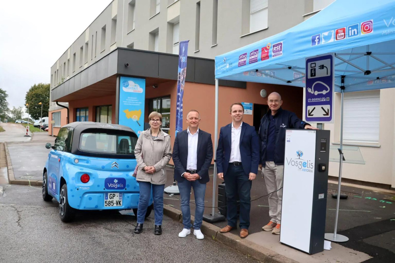 (c) Vosgelis. Vosgelis a inauguré fin septembre sa première borne de recharge partagée pour véhicule électrique