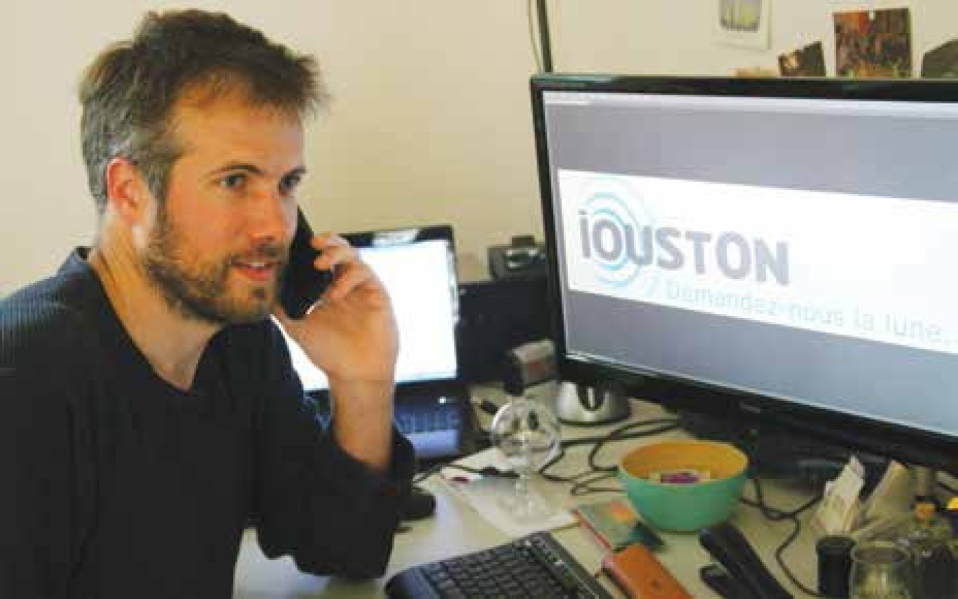 Julien Marchand a lancé en avril dernier Iouston informatique, une agence de communication et de création de sites internet, destinée aux associations, artisans et TPE.