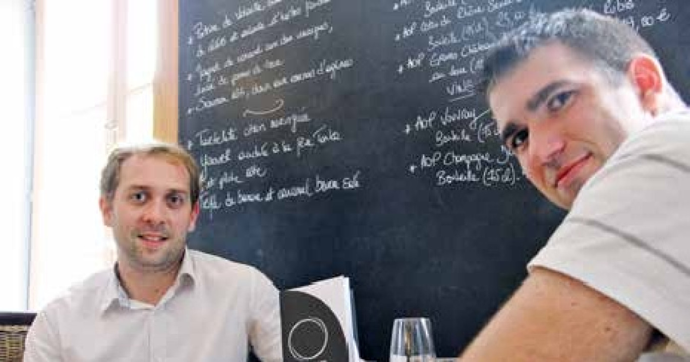 Cyprien Ripoteau et Jean-Louis Bouclé, les nouveaux patrons de l’Ardoise à Nancy, lanceront leur service traiteur pour les entreprises à la rentrée.