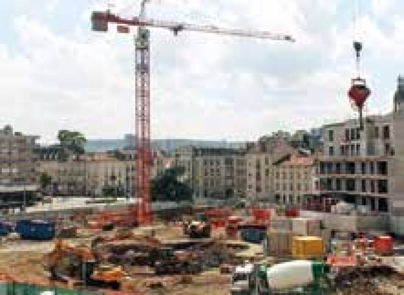 Le Bâtiment et les Travaux Publics demeurent les secteurs les plus touchés d’après la dernière enquête commune de l’Insee, de la Direccte et de la Banque de France.