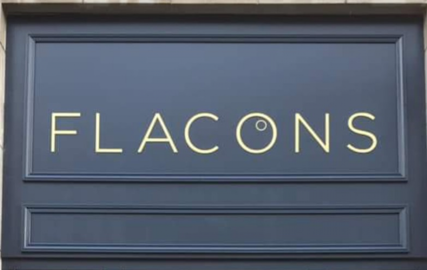 «Flacons», nouvelle parfumerie confidentielle à Nancy propose des fragrances d’exception. 