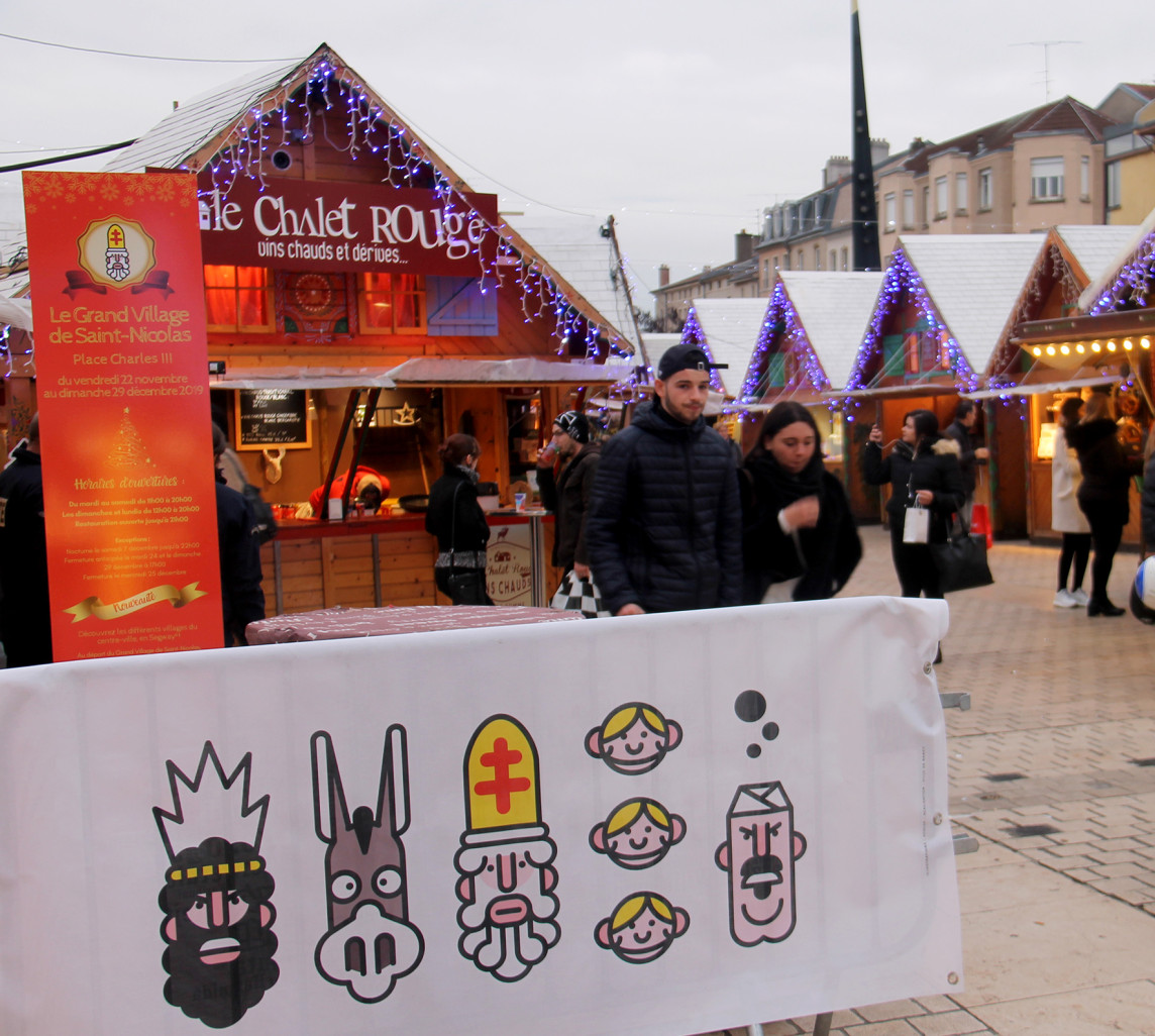 A l’instar de Nancy, les villages de Noël fleurissent un peu partout dans la région. Les festivités de fin d’année se veulent un booster commercial. 